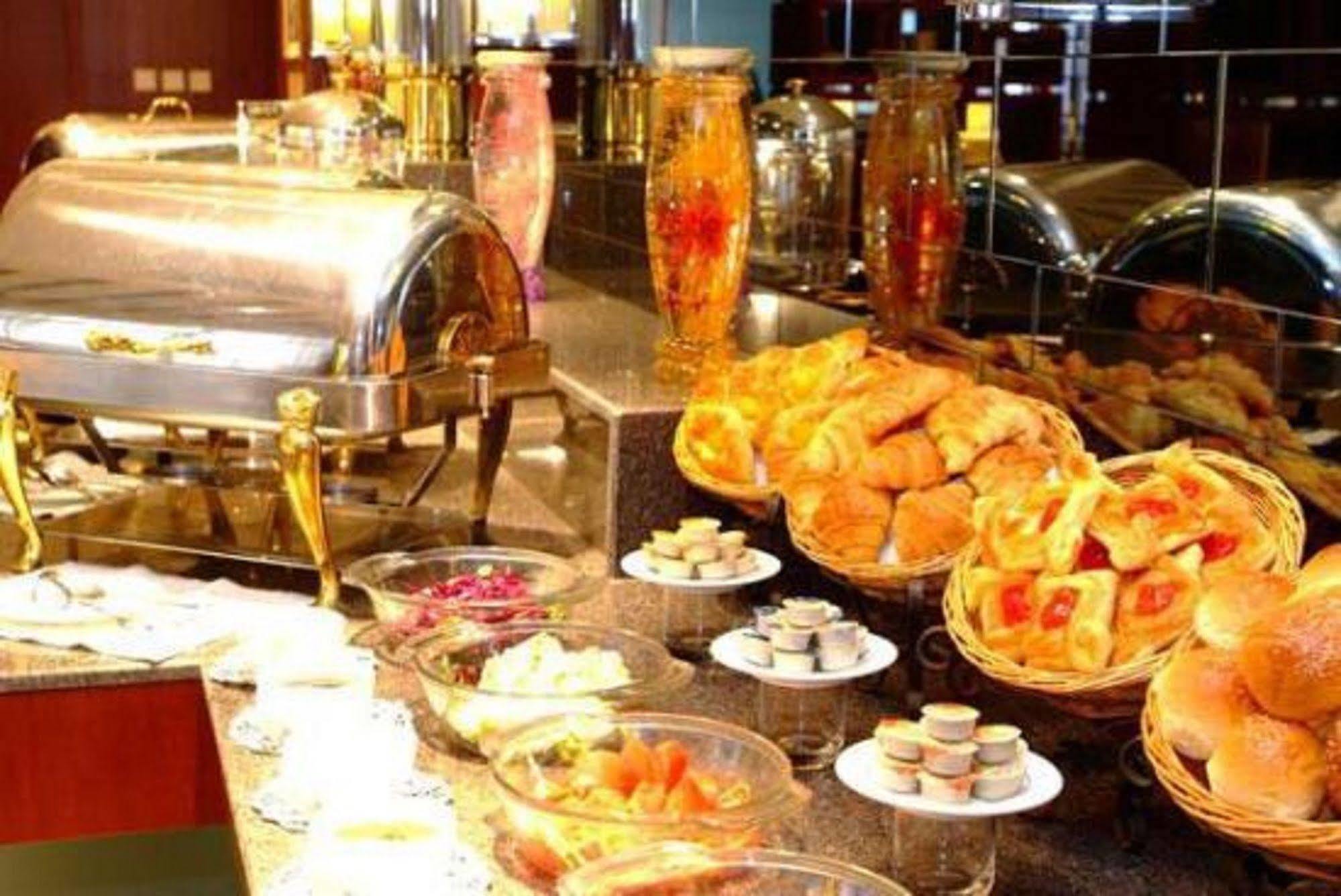 Beijing King Wing Hot Spring Hotel Ngoại thất bức ảnh